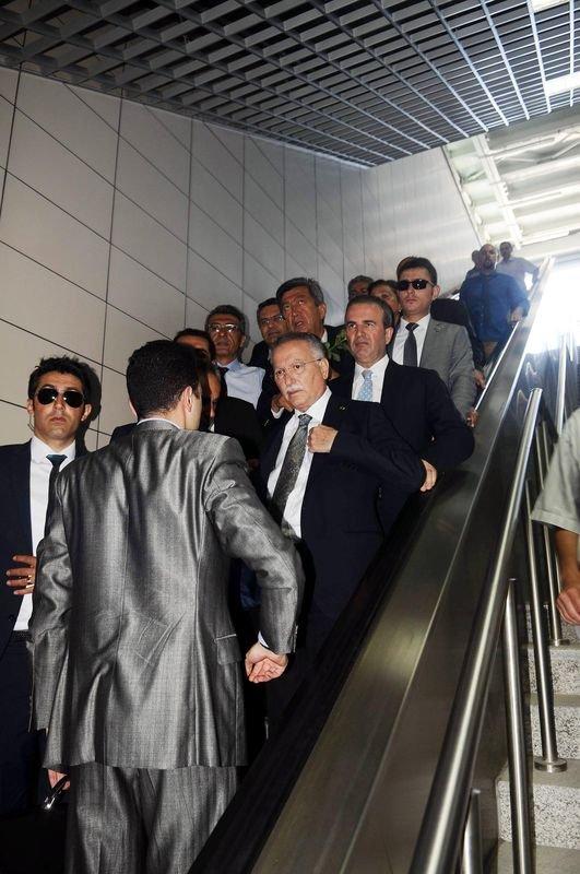 Ekmeleddin İhsanoğlu Marmaray'a bindi İZLE