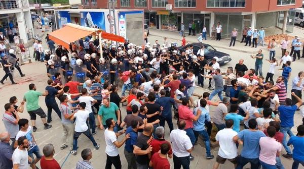 Hopa'daki olaylardan sonra Emniyet Müdürü görevden alındı