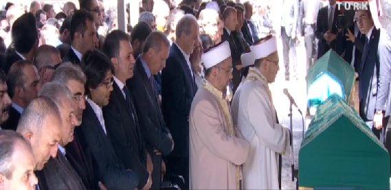 Murat Göğebakan son yolculuğuna uğurlandı İZLE