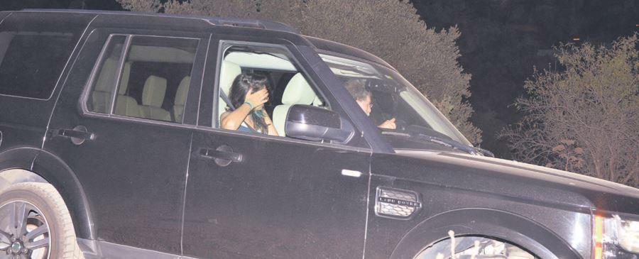 Ahmet Hakan sevgilisiyle kameralara yakalandı