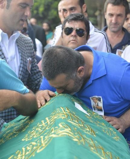 Sabah gazetesi muhabiri Erkan Koyuncu'ya son veda İZLE