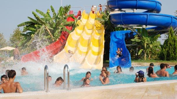 Antalya'da su parkı haftada bir gün kadınların olacak