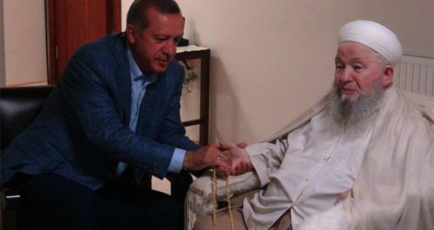 Başbakan Erdoğan Mahmut Efendi'yi ziyaret etti