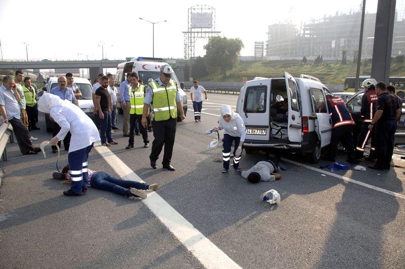 TEM Otoyolu Tekstilkent Sapağın'da kaza