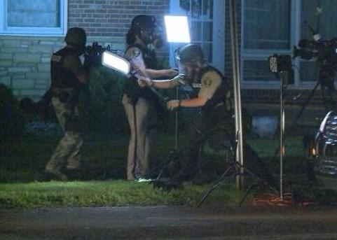 ABD'de Ferguson olaylarında canlı yayına gaz bombası