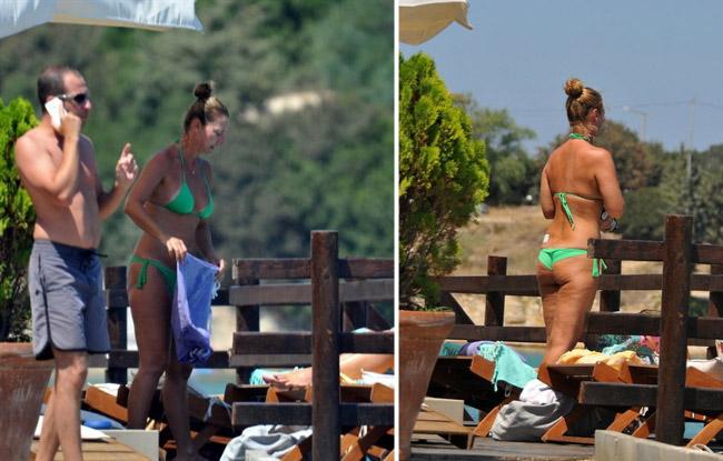 Ece Uslu bikinili görüntülendi