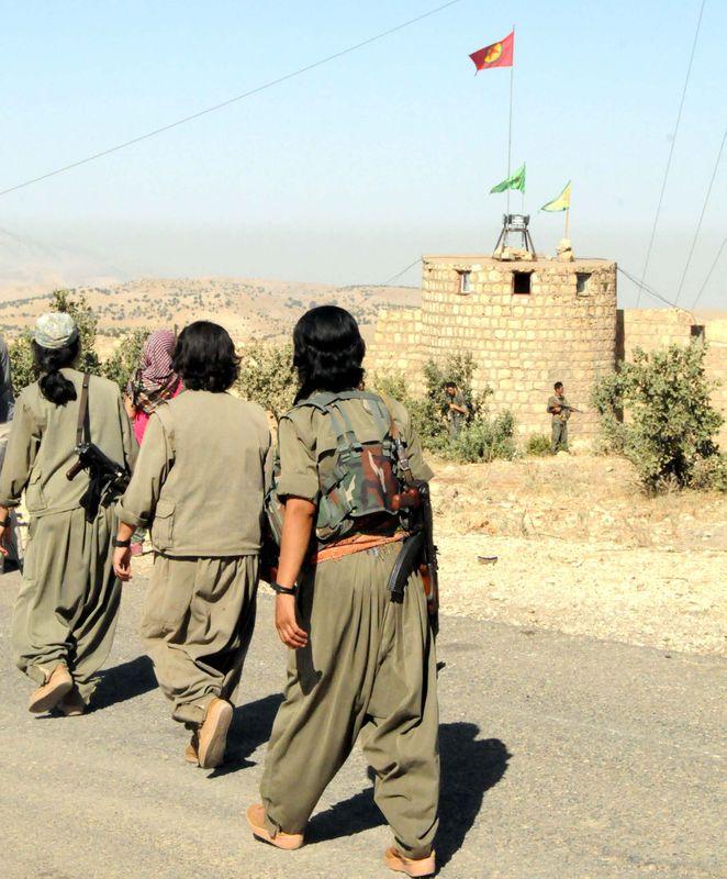PKK'lılar Şengal'de Saddam'ın karakollarına yerleşti
