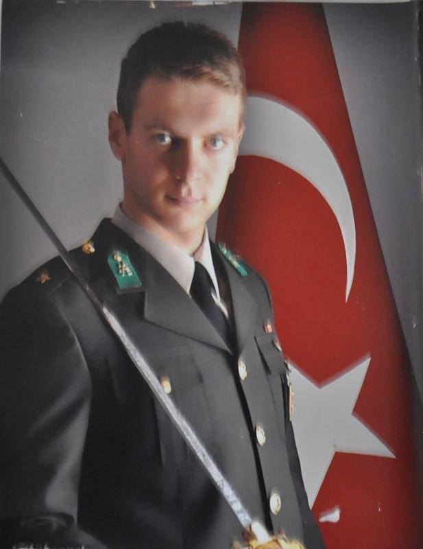 Şehit Teğmen Emre As'ın baba ocağında yas