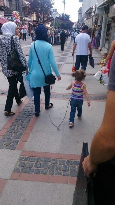 Kızını kaybetmek istemeyen annenin ilginç çözümü