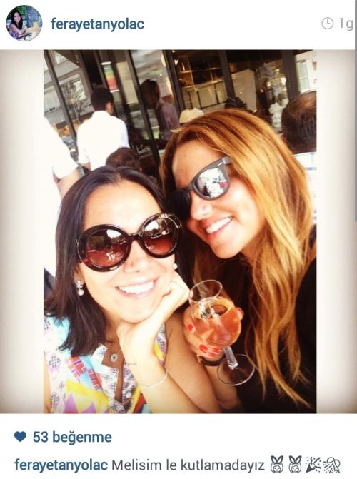 Feraye Tanyolaç bekarlığı kutluyor