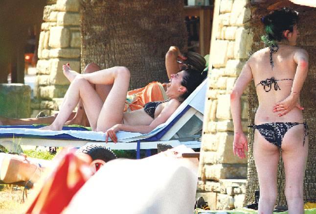 Gonca Vuslateri tatilde