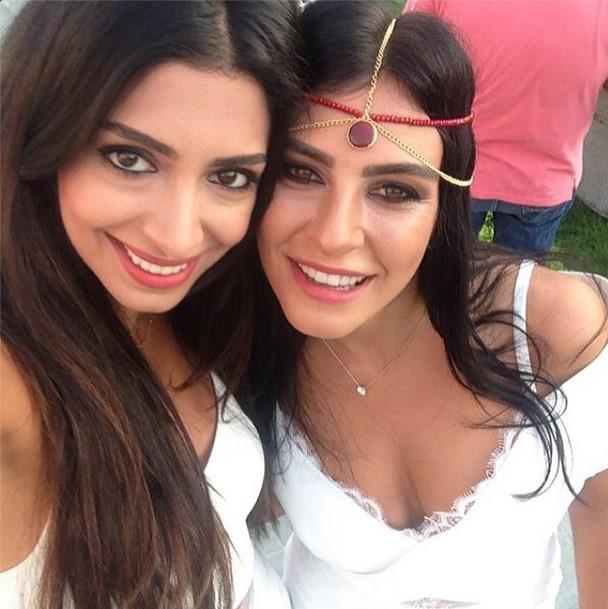 Neslişah Alkoçlar kına gecesi fotoğrafı paylaştı