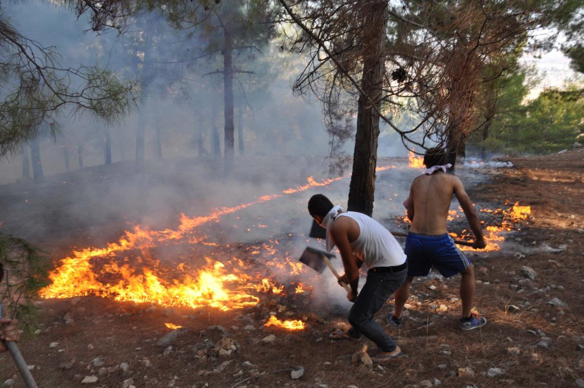 Adıyaman'da yangına dayanışmalı müdahale
