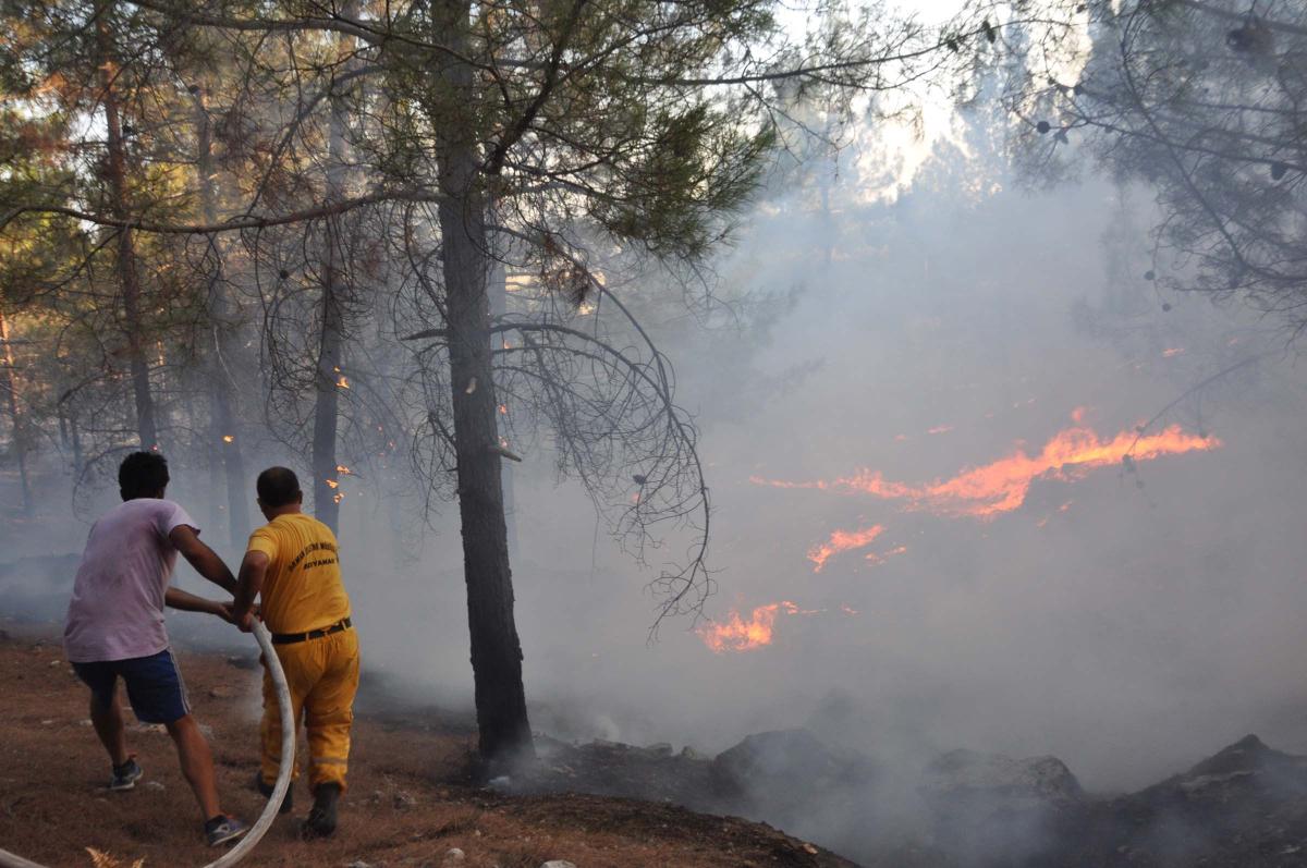 Adıyaman'da yangına dayanışmalı müdahale
