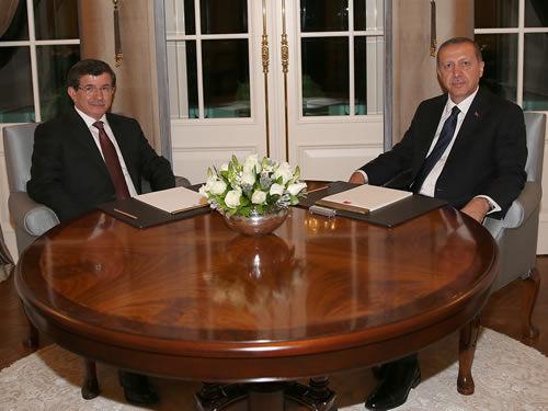 Köşk'te Erdoğan-Davutoğlu zirvesi