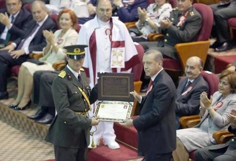 Devletin zirvesi GATA'daki mezuniyet töreninde