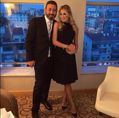 Demet Akalın Köşk'teki resepsiyona katıldı