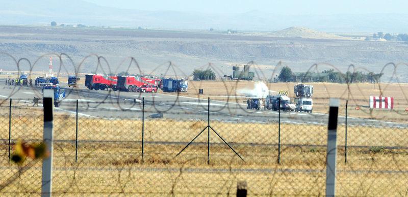 Diyarbakır'da F-16 uçağı düştü