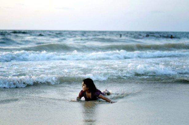 Gazzeliler uzun zaman sonra sahillere akın ettiler