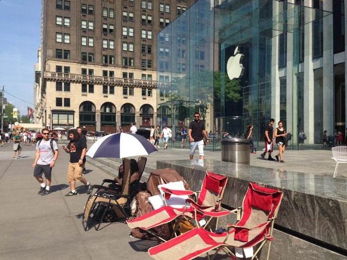 iPhone 6 kuyruğu günler öncesinden başladı