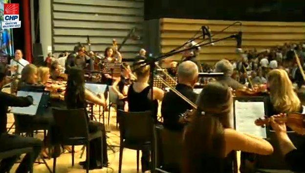 CHP Kurultayı klasik müzik konseriyle başladı İZLE