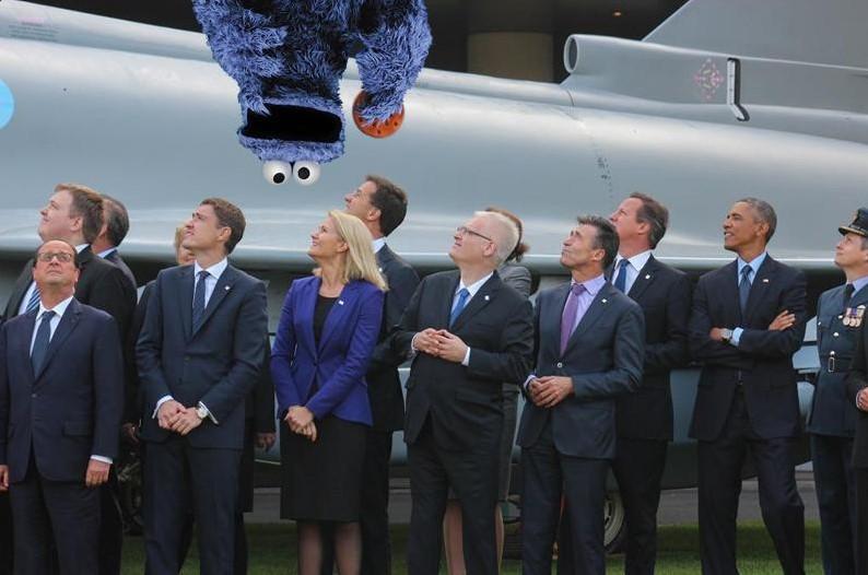 Hollande sosyal medyada alay konusu oldu