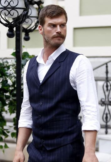 Kıvanç Tatlıtuğ Kurt Seyit ve Şura için tarz değiştirdi