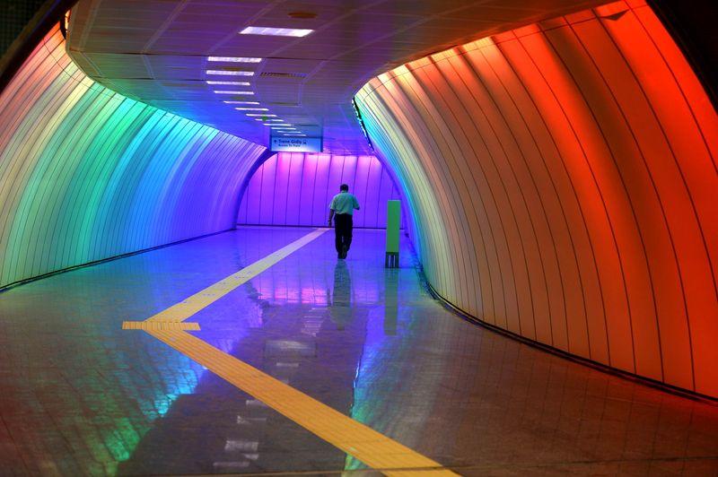 Boğaziçi öğrencilerine özel gökkuşaklı metro