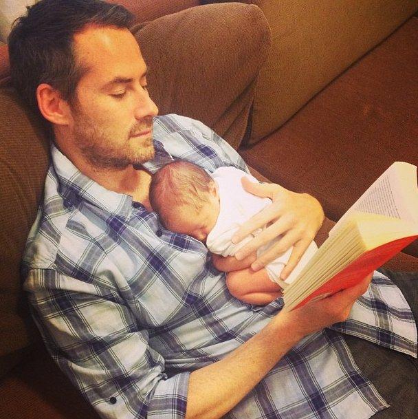 Hande Ataizi bebeğinin fotoğrafını paylaştı