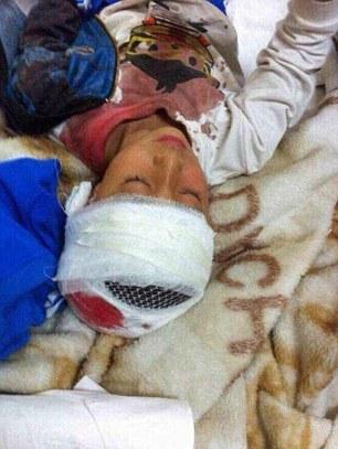 Çinli öğretmen öğrencilerini öldüresiye dövdü