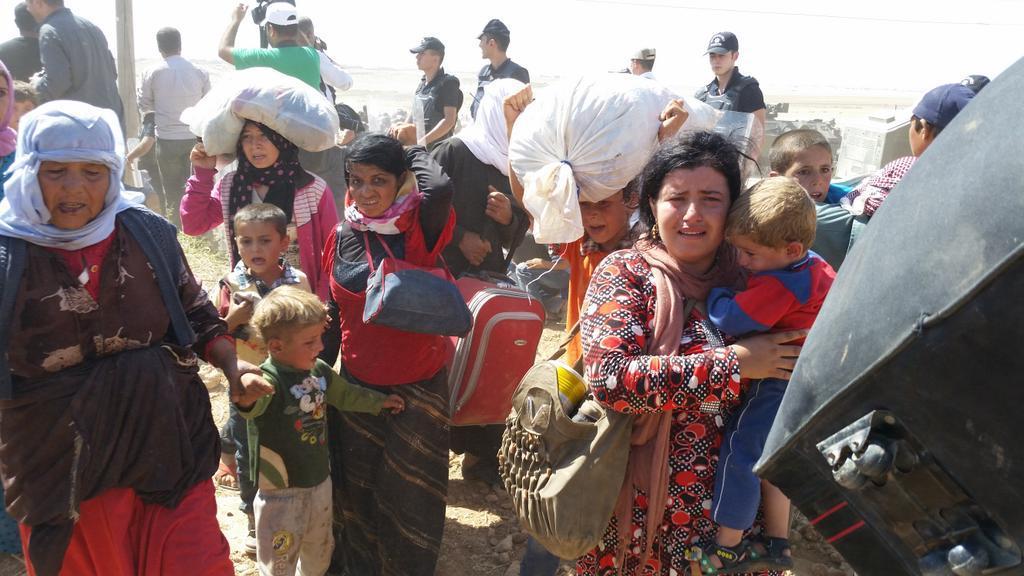 IŞİD'den kaçan Suriyeli Kürtler: Teşekkürler Türkiye İZLE