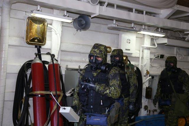 SAT komandolarının gövde gösterisi