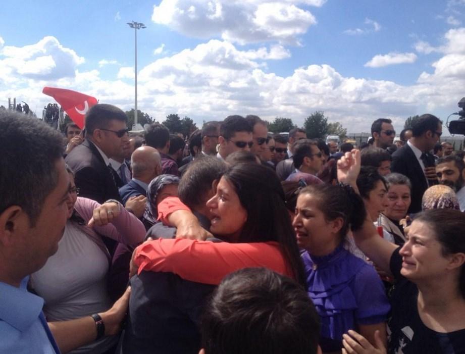 Konsolosluk personeli Ankara'da İZLE