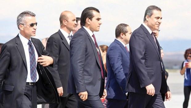 CIA Başkanı John Brennan Hakan Fidan'ı tebrik etti