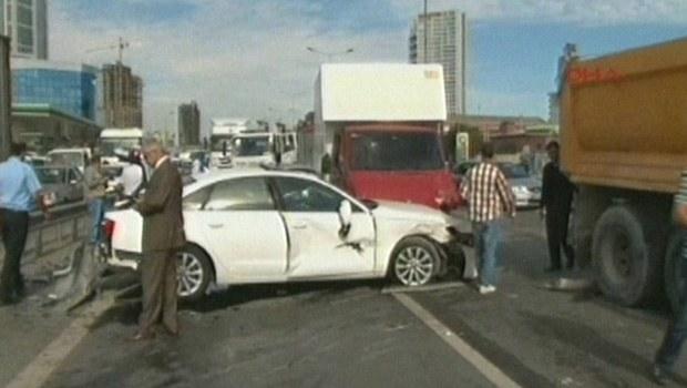 D-100 Karayolu'nda zincirleme trafik kazası