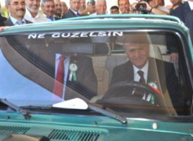 Devlet Bahçeli yeni bir klasik araba aldı