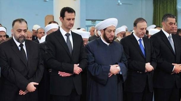 Beşar Esad bayram namazı kıldı