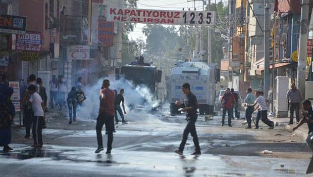 Adana'da çocuk kavgasına silahlar karıştı: 18 yaralı