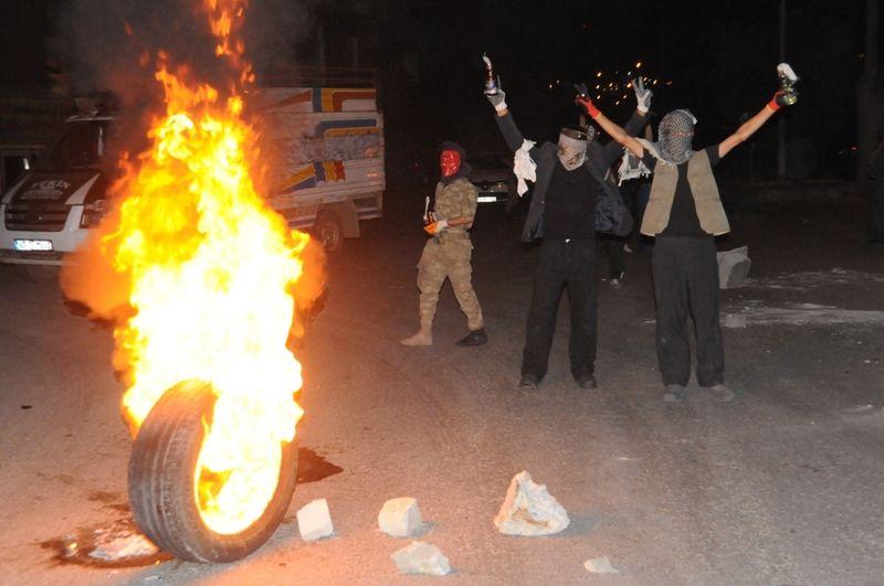 Türkiye genelinde izinsiz Kobani eylemleri