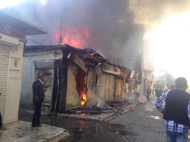 Van'ın Erciş ilçesi savaş alanına döndü