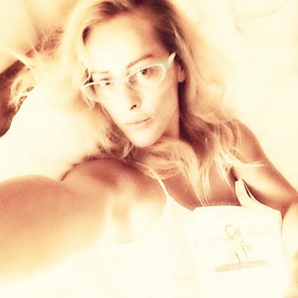 Suriyeli çocuklar için yatakta selfie modası