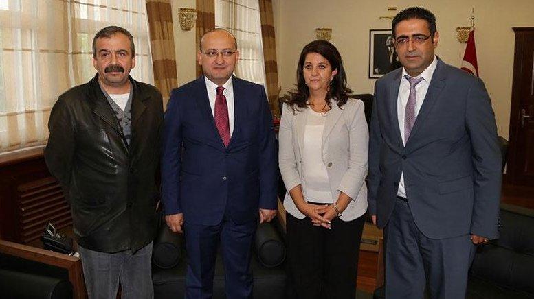 Sırrı Süreyya'dan olaylarla ilgili açıklama