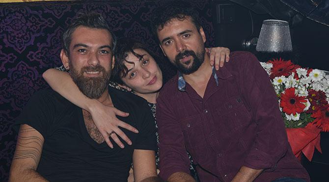 Hande Yener konserinde yangın