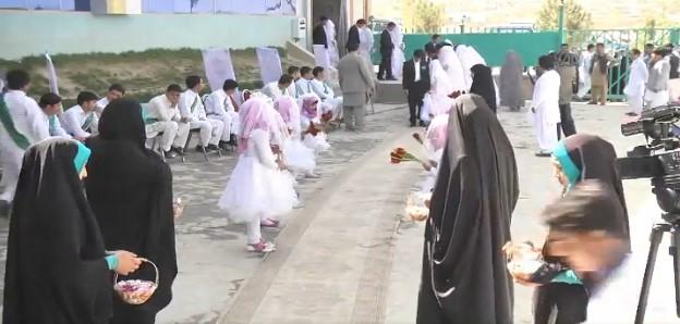 Afganistan'da yüz kişilik toplu düğün