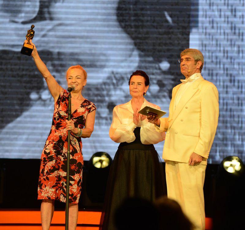 Nilüfer Aydan: Bu ödülü Atatürk için alıyorum