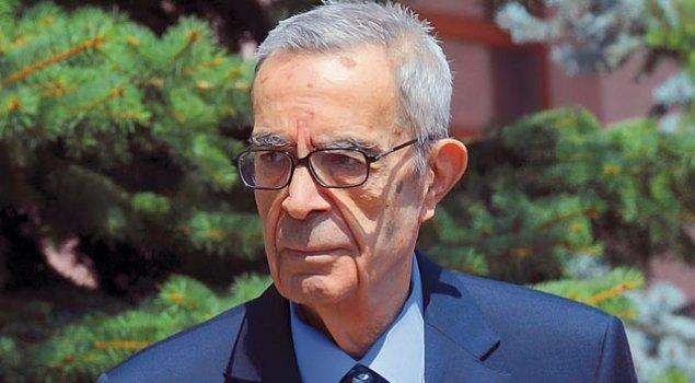 Doğan Güreş kimdir