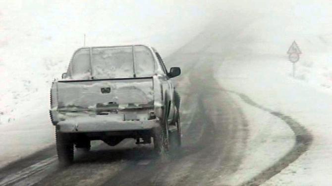Van'da kar yağışı hayatı olumsuz etkiledi