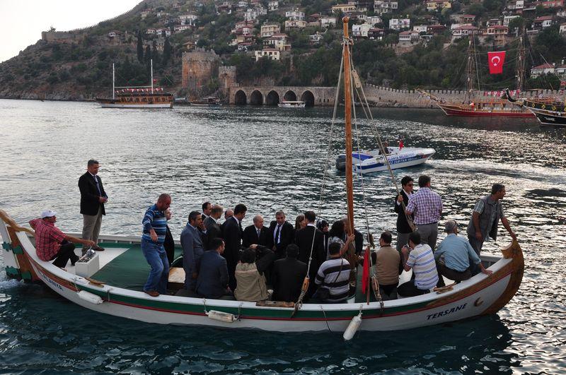 Bahçeli Alanya'da saltanat kayığına bindi