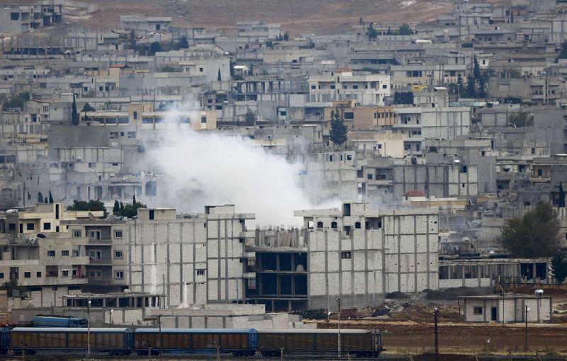 ABD Kobani'de PYD'ye silah yardımı yaptı