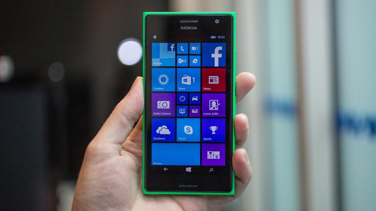 Nokia Lumia 735 incelemesi İZLE